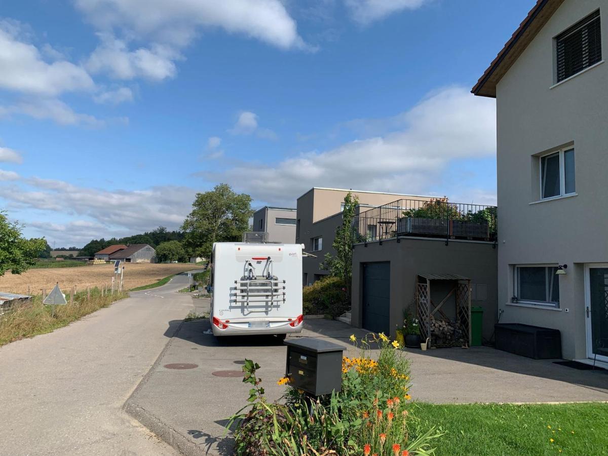 C&C Motorhome/Rv/Caravan/Van Park La Sonnaz ภายนอก รูปภาพ
